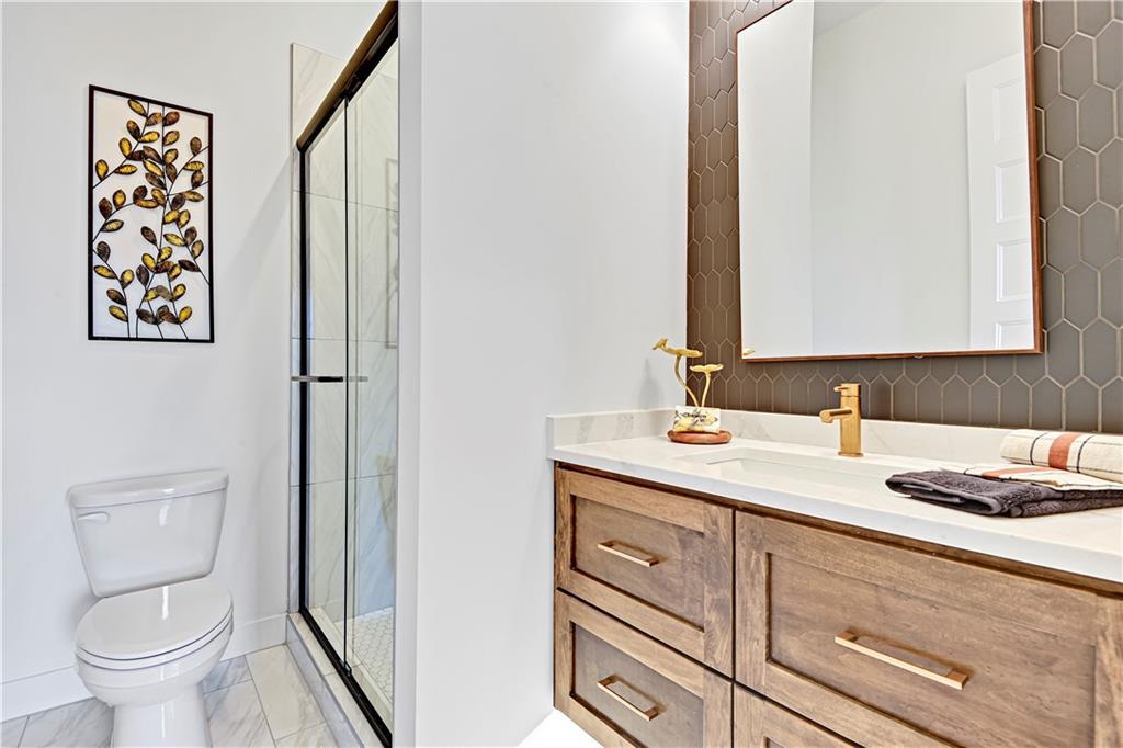 17433 Gillette Street Property Photo 32