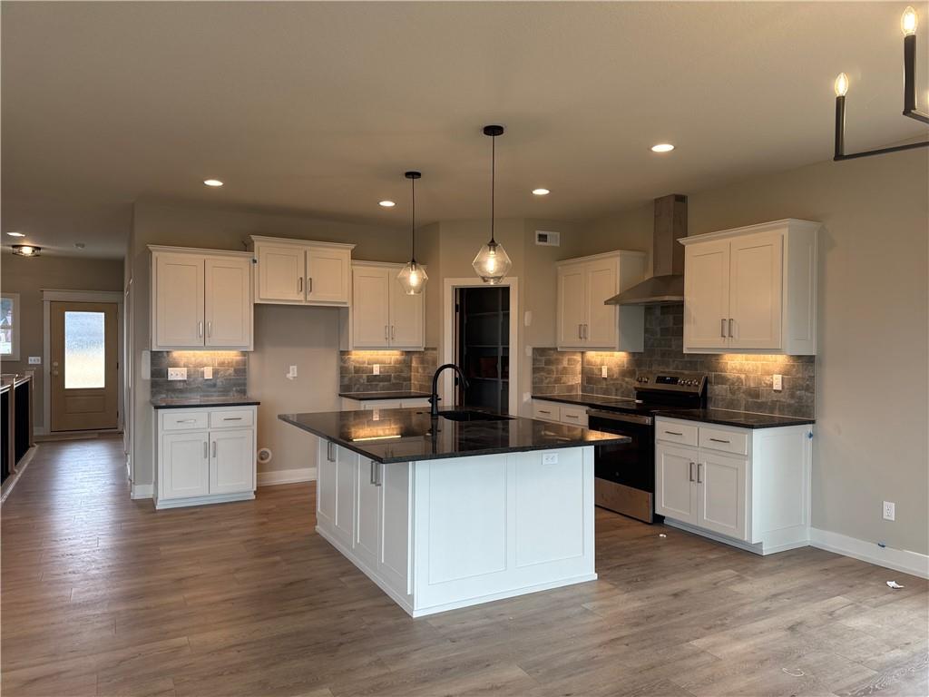 12925 N Champanel Way Property Photo 4
