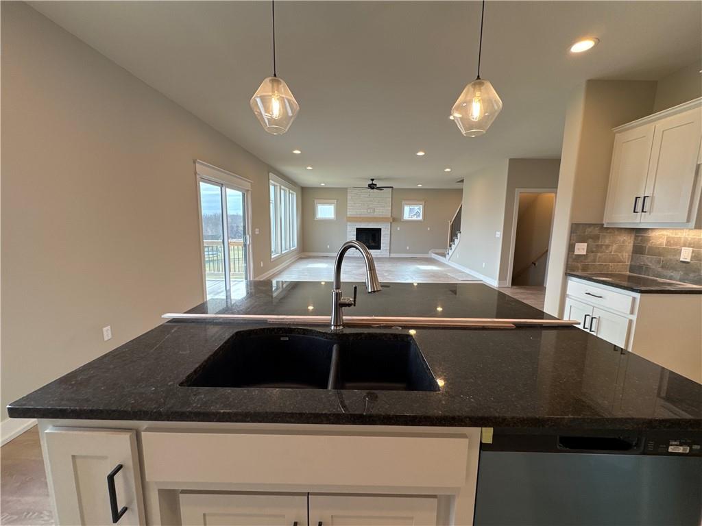 12585 N Beacon Court Property Photo 6