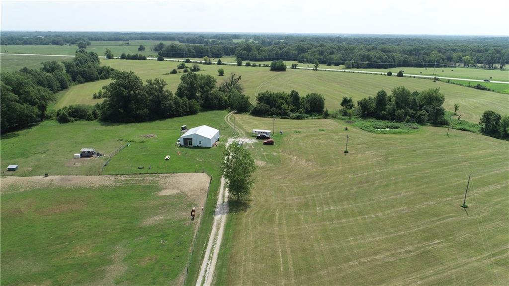 8889 Ne 52 Highway Property Photo