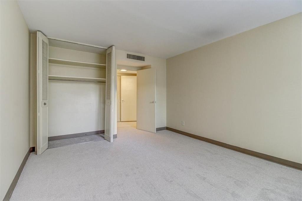 4550 Warwick Boulevard Property Photo 15