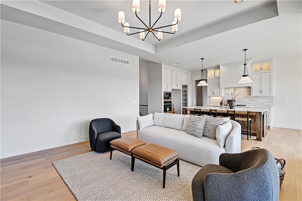 22051 W 100th Terrace Property Photo 14