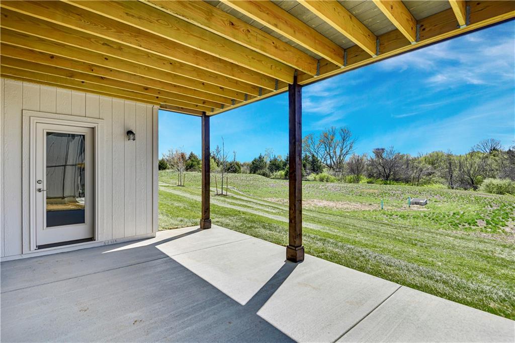 22051 W 100th Terrace Property Photo 40