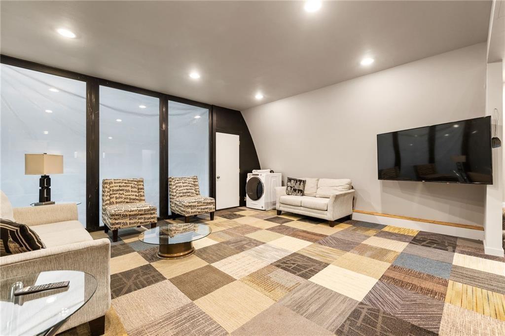 3627 D Road Property Photo 17