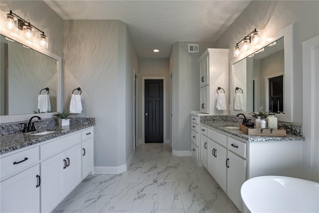 16864 S Norton Street Property Photo 25