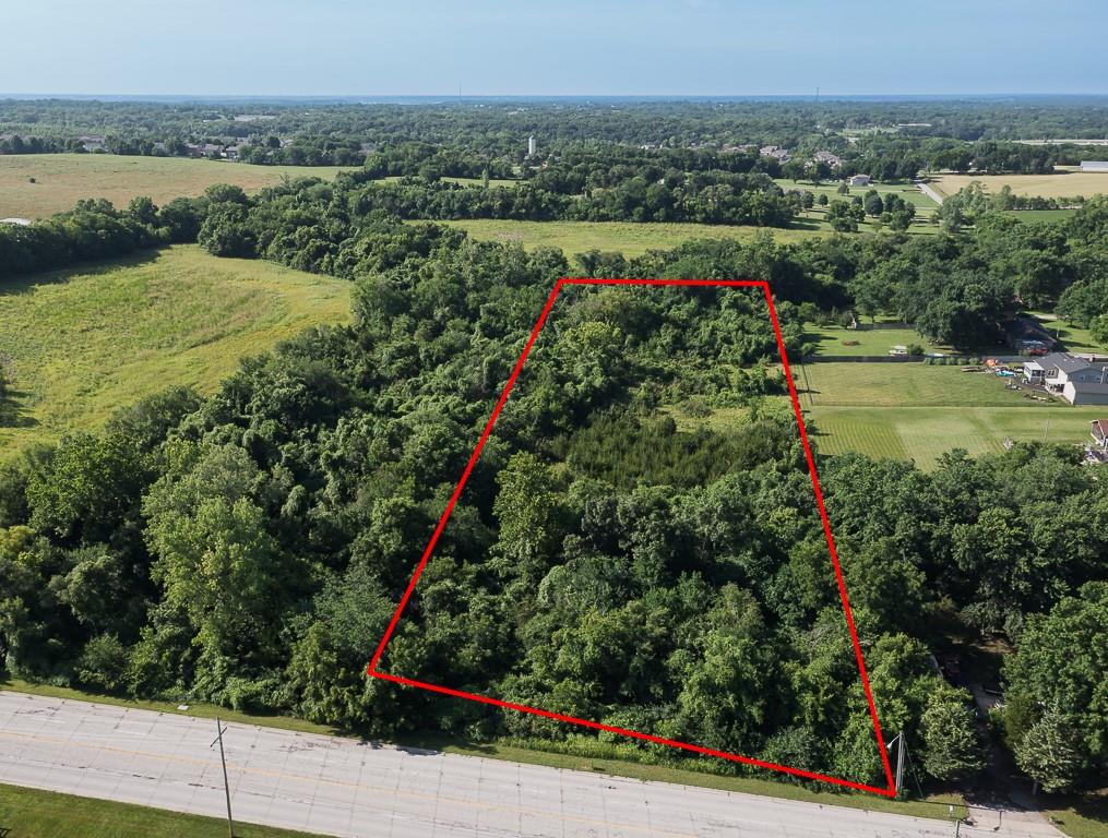 13319 Parallel Parkway Property Photo 1