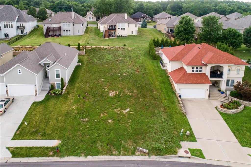 7000 N Denver Avenue Property Photo