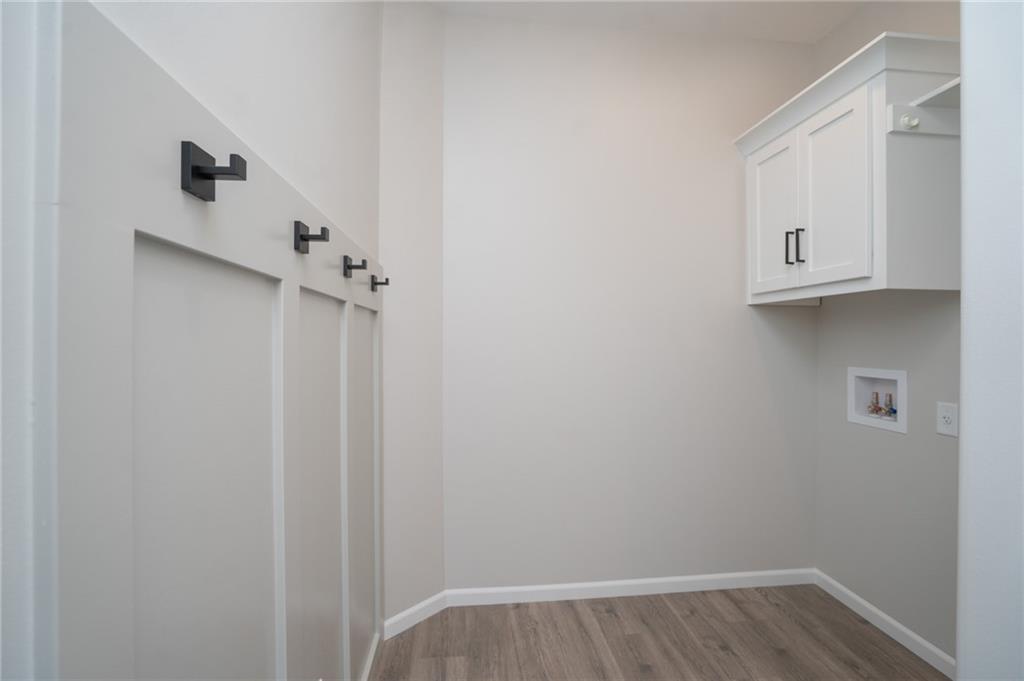 1227 Alexander Court Property Photo 13