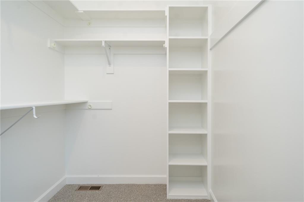 1227 Alexander Court Property Photo 14