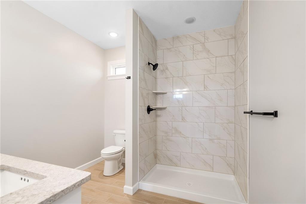1227 Alexander Court Property Photo 19