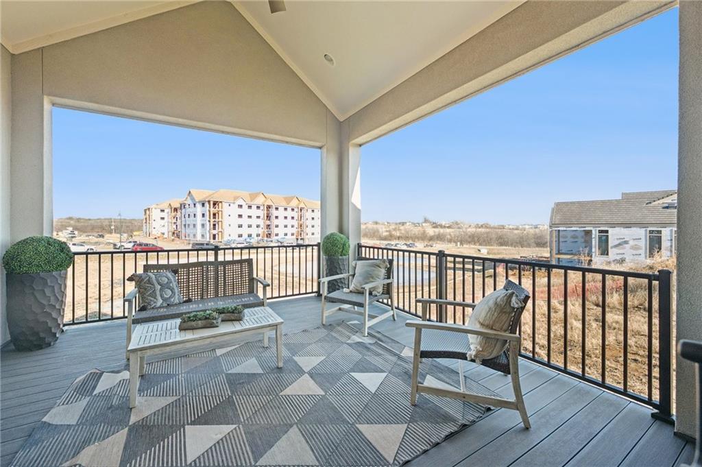 13709 Pembroke Lane Property Photo 35