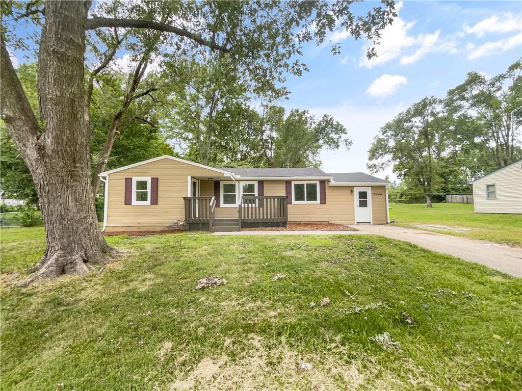 17244 Montgall Drive Property Photo 1