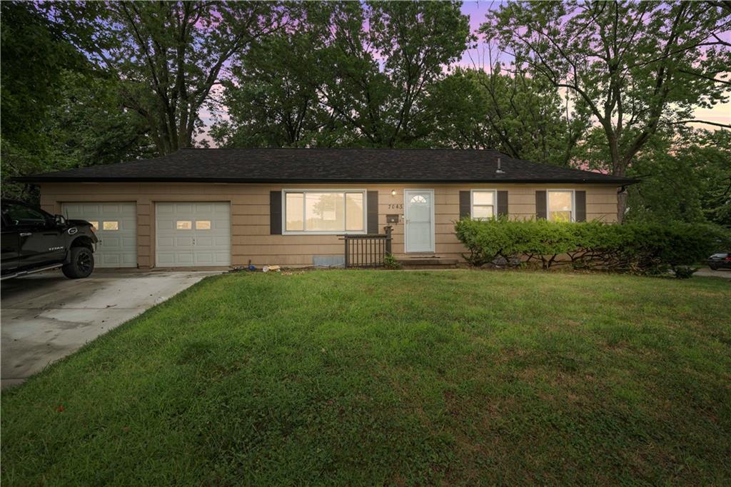 7045 Nieman Road Property Photo 1