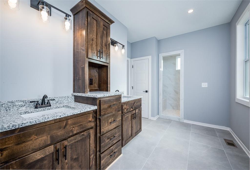 16973 163rd Street Property Photo 13