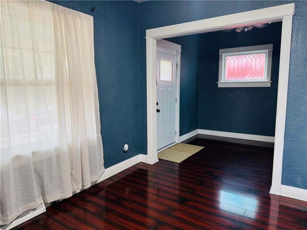 401 N Hardesty Avenue Property Photo 2