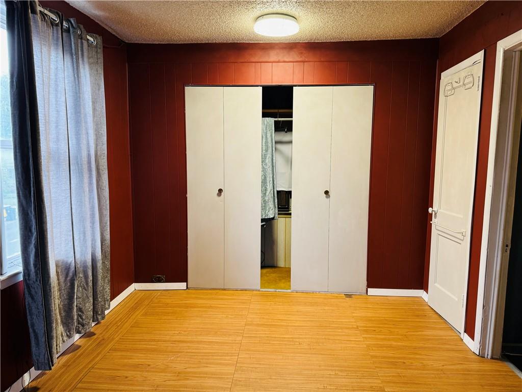 401 N Hardesty Avenue Property Photo 8