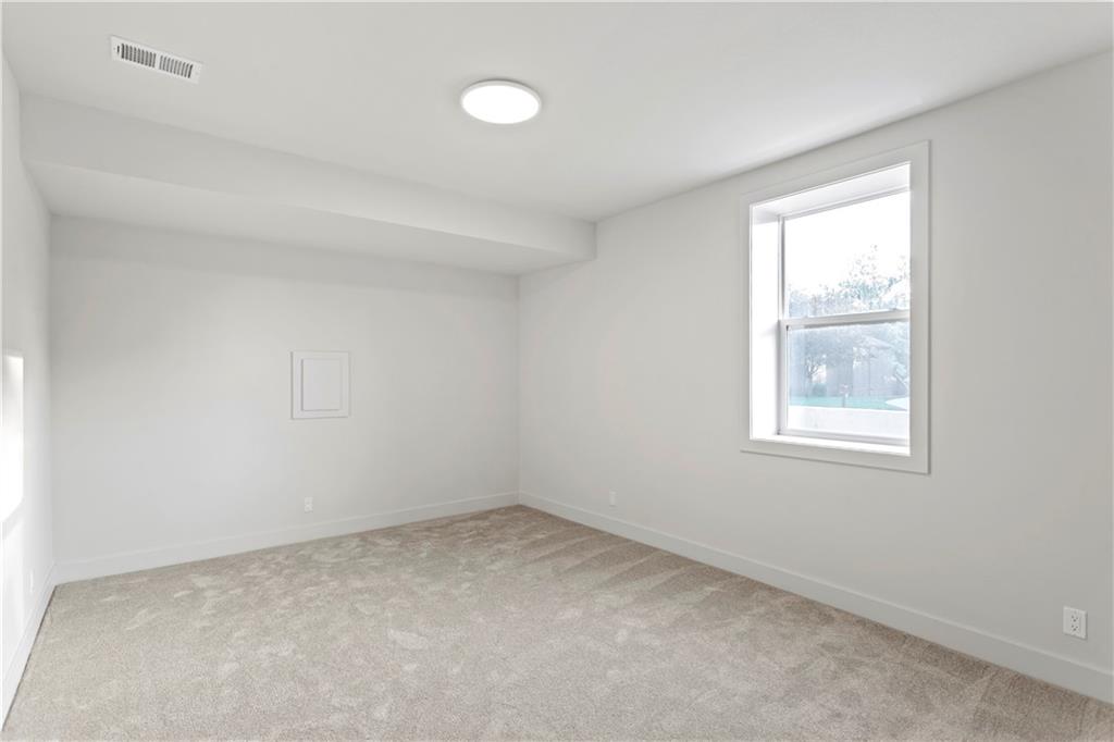 932 E 121st Place Property Photo 28