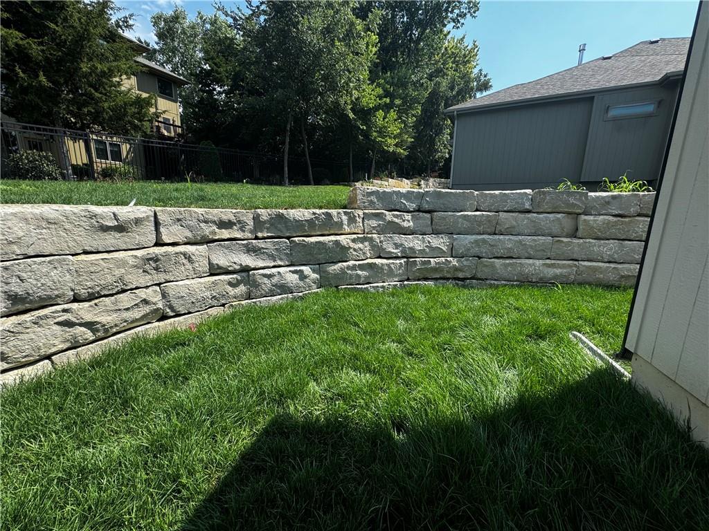 932 E 121st Place Property Photo 40
