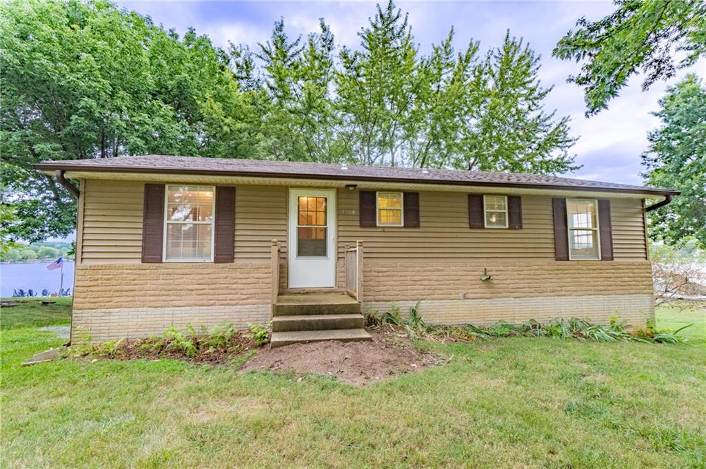 1004 Lake Viking Terrace Property Photo 3
