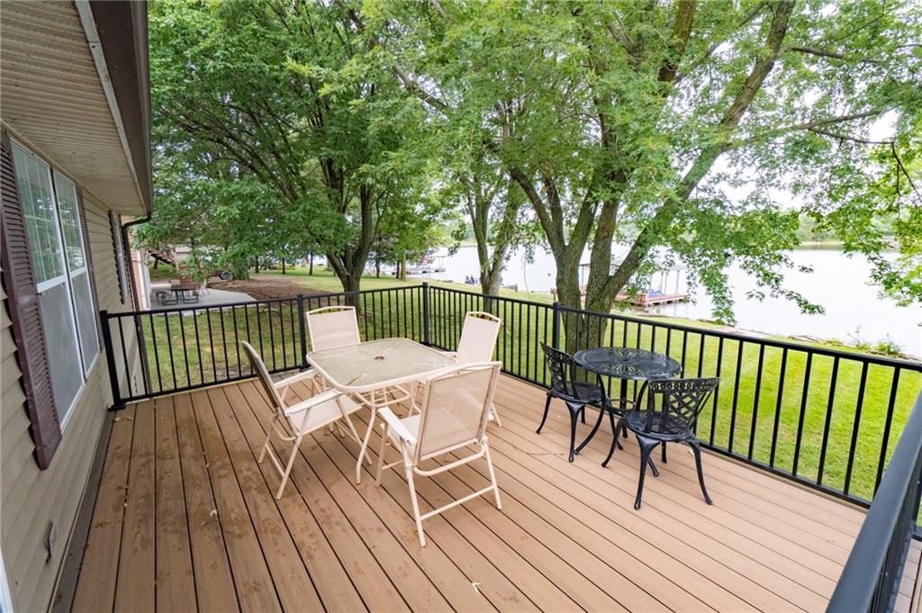 1004 Lake Viking Terrace Property Photo 9