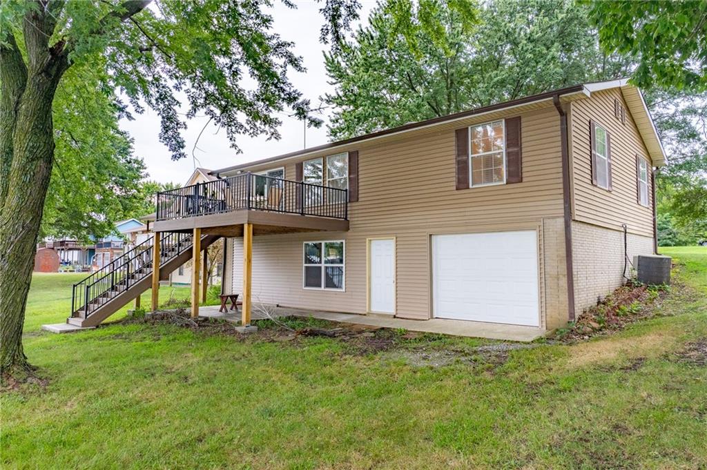 1004 Lake Viking Terrace Property Photo 11