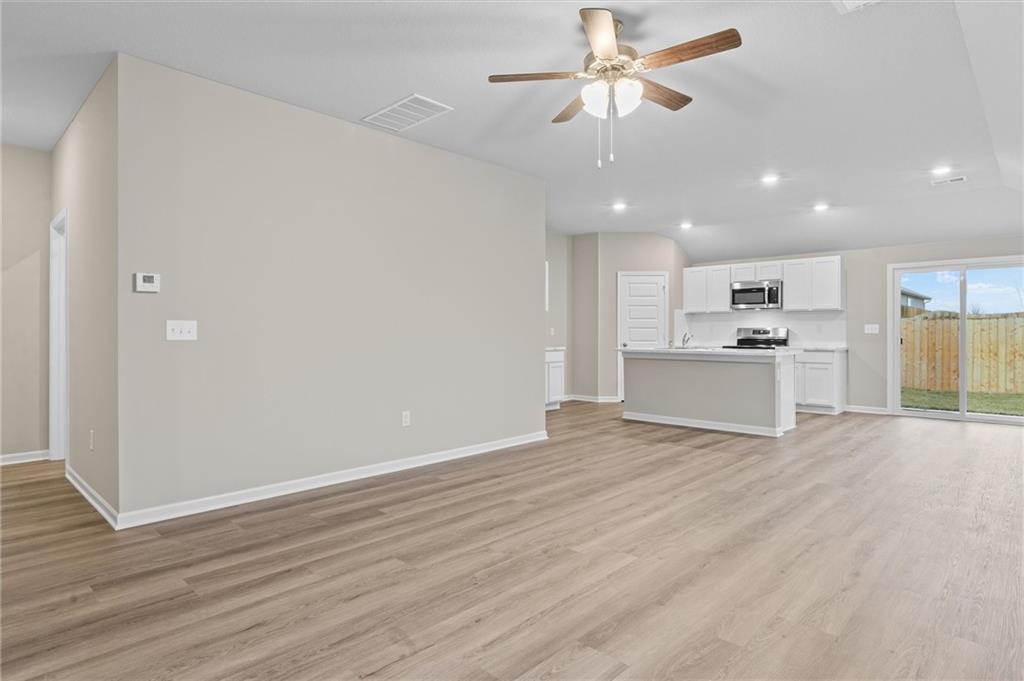 20236 W 194th Street Property Photo 7