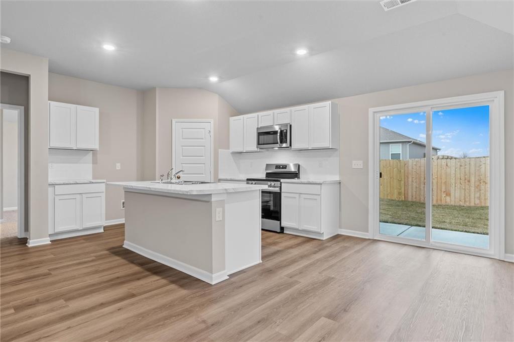 20236 W 194th Street Property Photo 10