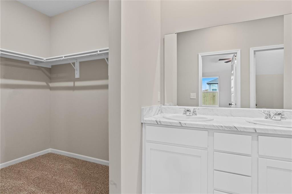 20236 W 194th Street Property Photo 21