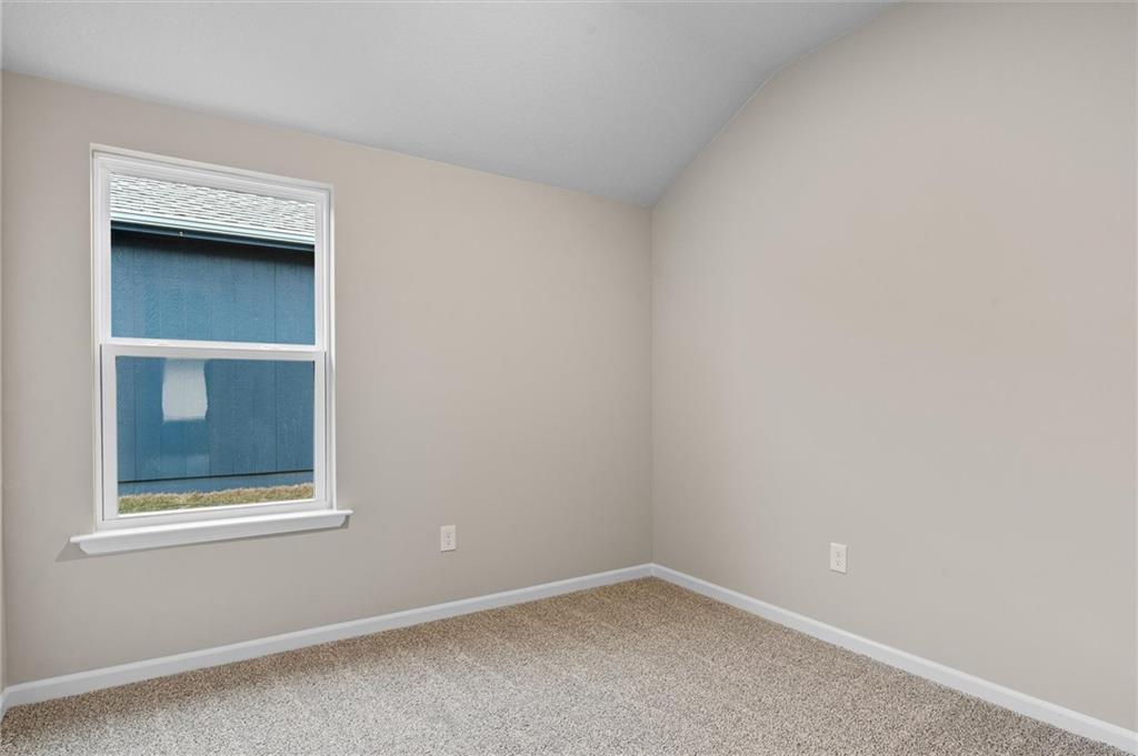 20236 W 194th Street Property Photo 27