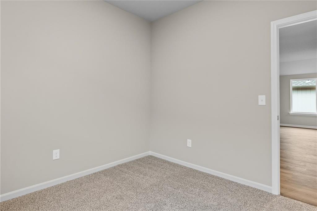 20236 W 194th Street Property Photo 28