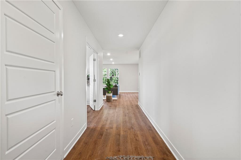 408 Woodview Drive Property Photo 3
