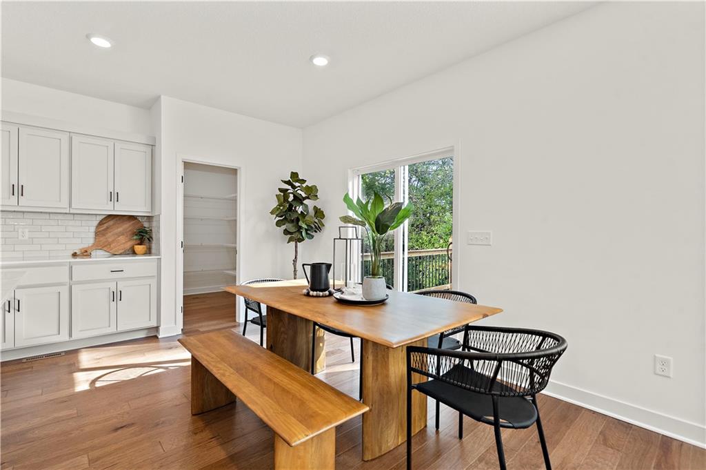 408 Woodview Drive Property Photo 11