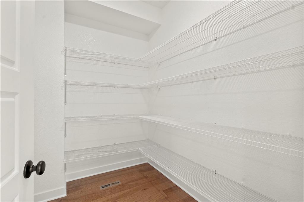 408 Woodview Drive Property Photo 12