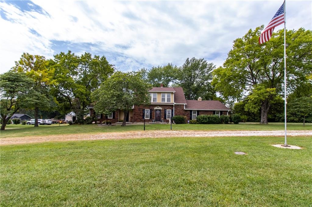 12927 238th Street Property Photo 9