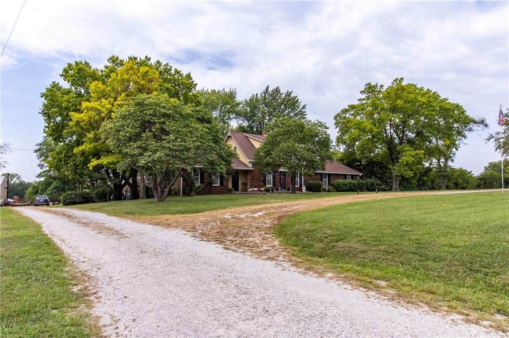 12927 238th Street Property Photo 10