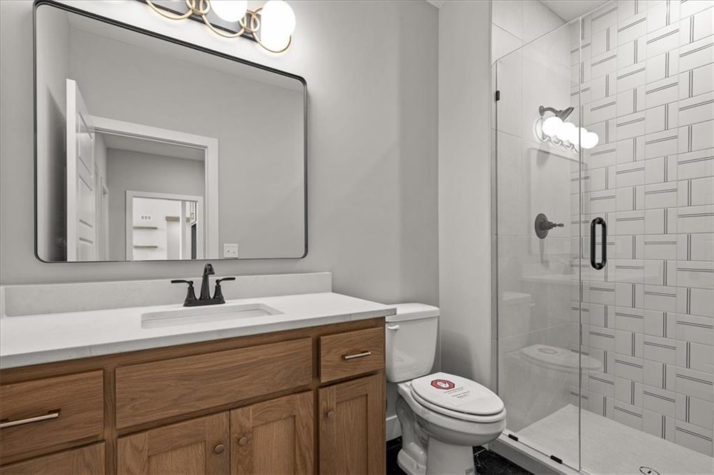 8732 N Lewis Avenue Property Photo 25