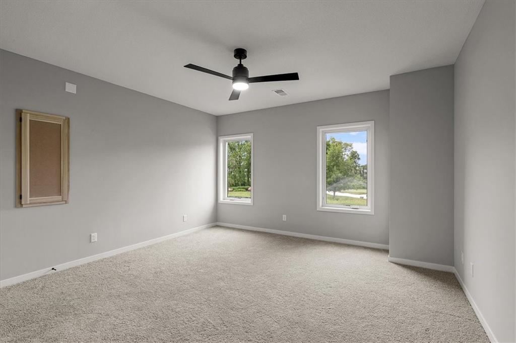 8732 N Lewis Avenue Property Photo 33