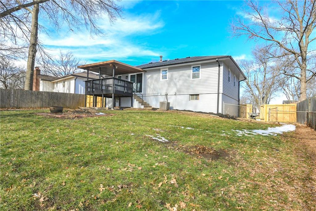 112 Sw Gladstone Drive Property Photo 27