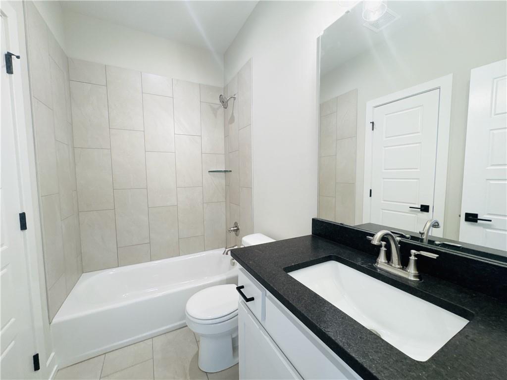 18000 N Peach Blossom Drive Property Photo 9