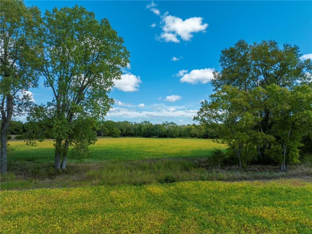 878 E 750th Road Property Photo 1