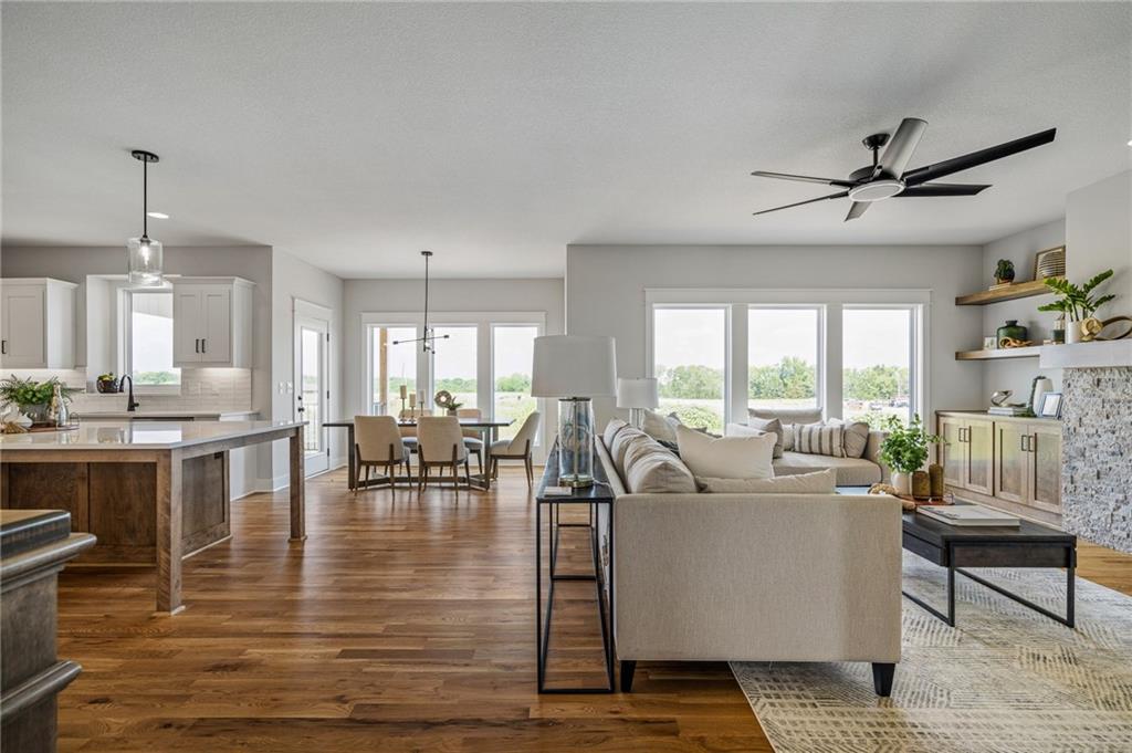 25010 W 142nd Street Property Photo 8