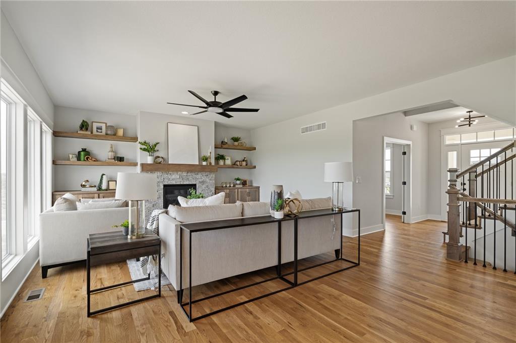 25010 W 142nd Street Property Photo 13