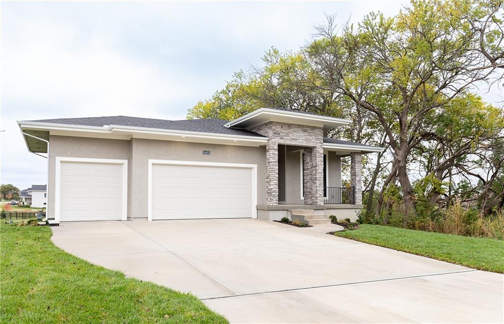 18452 Pawnee Lane Property Photo 4