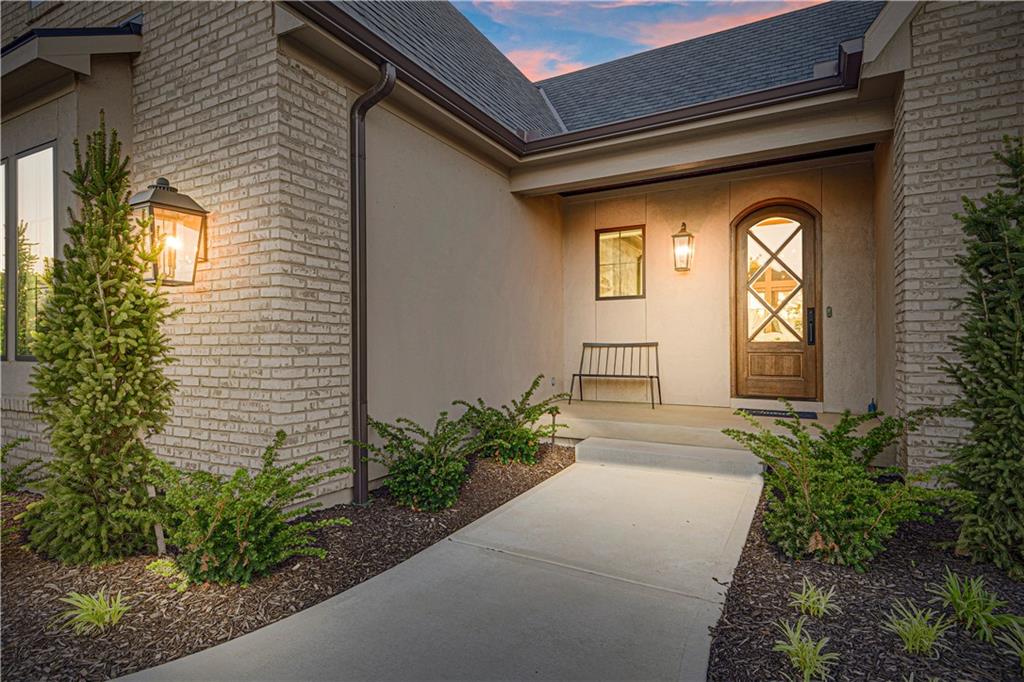 21396 W 93rd Court Property Photo 5