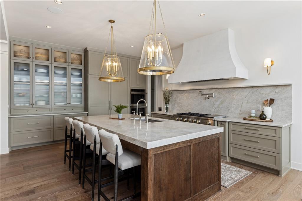 21396 W 93rd Court Property Photo 15