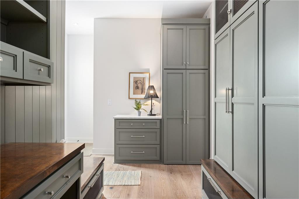 21396 W 93rd Court Property Photo 23