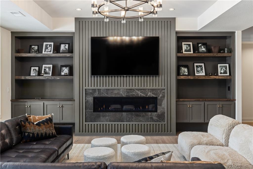 21396 W 93rd Court Property Photo 36