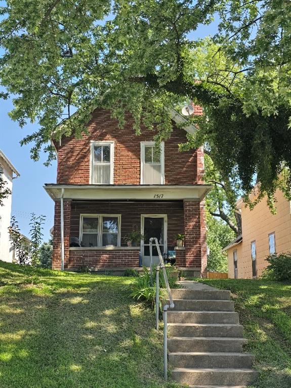 1517 Commercial Street Property Photo 1