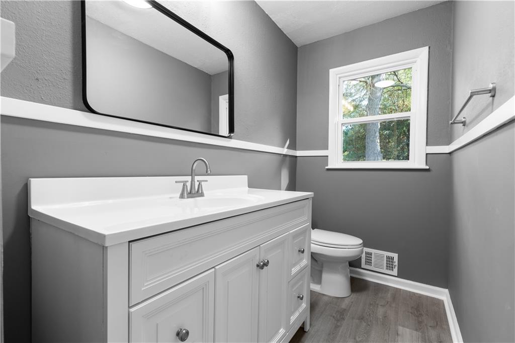 8009 E 100th Street Property Photo 11