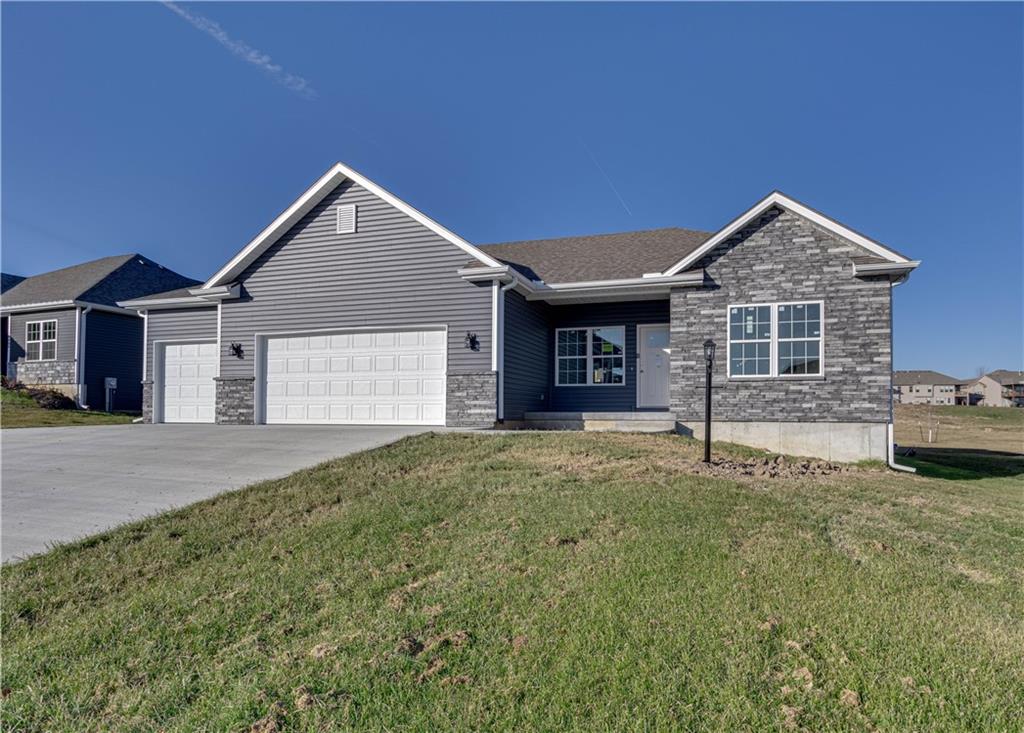 4406 Valley Ridge Drive Property Photo 1